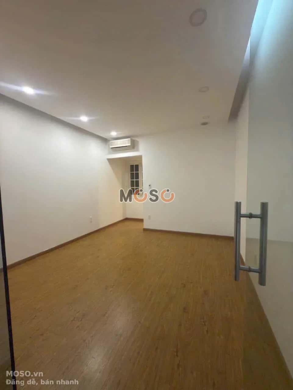 Cho thuê nhà hẻm Đường Trần Nhật Duật Quận 1, TP.HCM – 8 phòng ngủ, giá 70 triệu - ảnh 2